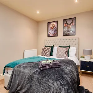 The Stunning Abode - Sleeps 6 , Harrogate United Kingdom